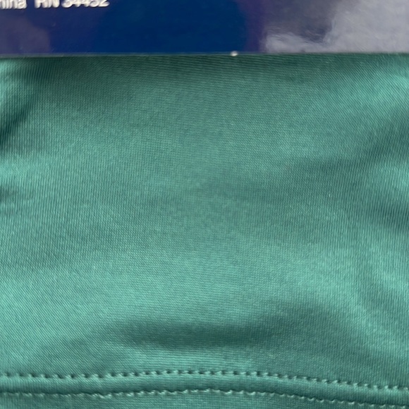 Cuddl Duds Chill Chasers Stretch Microfiber Long Sleeve Crew Top CD8485 Green - Picture 5 of 5